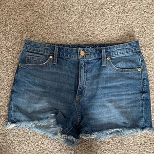 UNIVERSAL THREAD JEAN SHORTS